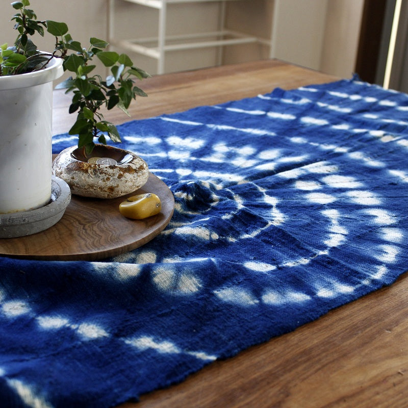 藍染テーブルランナー/タペストリー 絞 03 | マンゴロベ