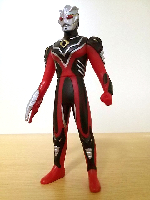 プレイヒーローシリーズ ウルトラマン対決セットの怪獣ソフビをご紹介