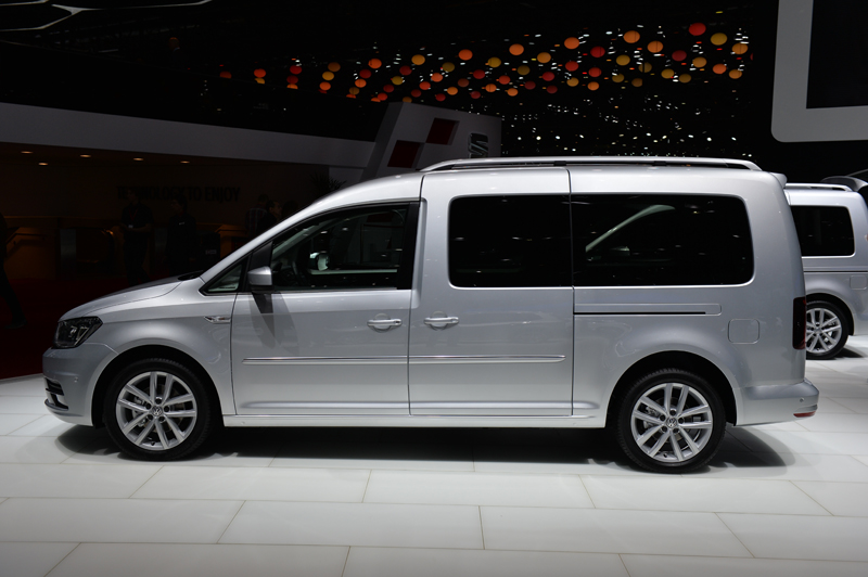 フォルクスワーゲン・ユーロバン　ウェストファリア用の右スライドドアの窓ガラス VWパーツ/VWアクセサリー,T4ヴァナゴン/ユーロバン,WESTFALIA/その他