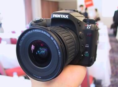 News：ペンタックス「＊ist D」、9月6日に発売決定