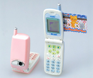News：ICカードでメールと写真を交換 トミーが女児向け玩具