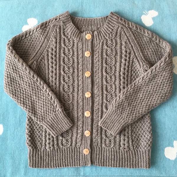 三國万里子さんの『アランのカーディガン』と『木のミトン』 | Retour.