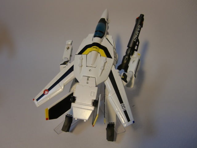リボルテック「三段変形バルキリー VF-1S ロイ・フォッカー機
