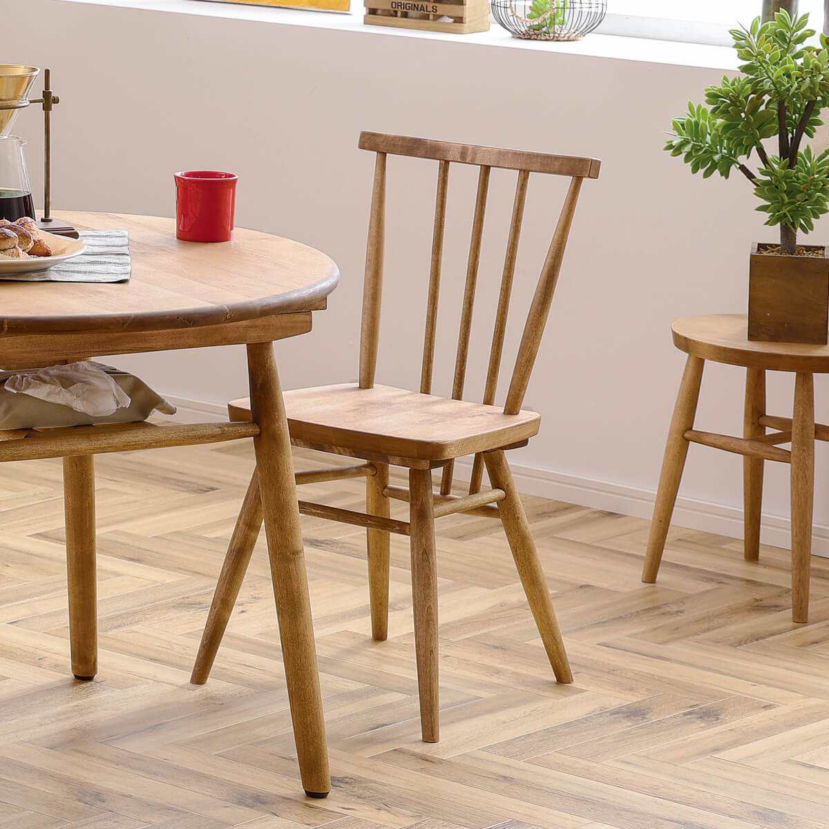 アネモネ ダイニングチェア