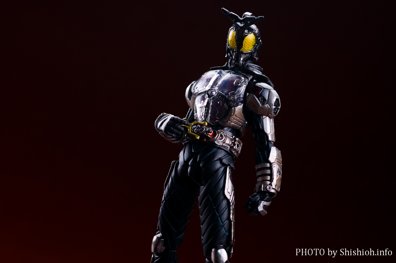 レビュー】 バンダイ S.I.C. VOL.53 仮面ライダーダークカブト＆仮面