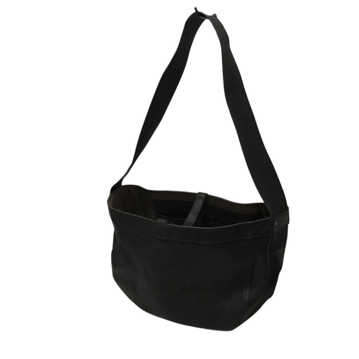 T．T(ティーティー) TAIGA TAKAHASHI horse leather newsboy bagレザー