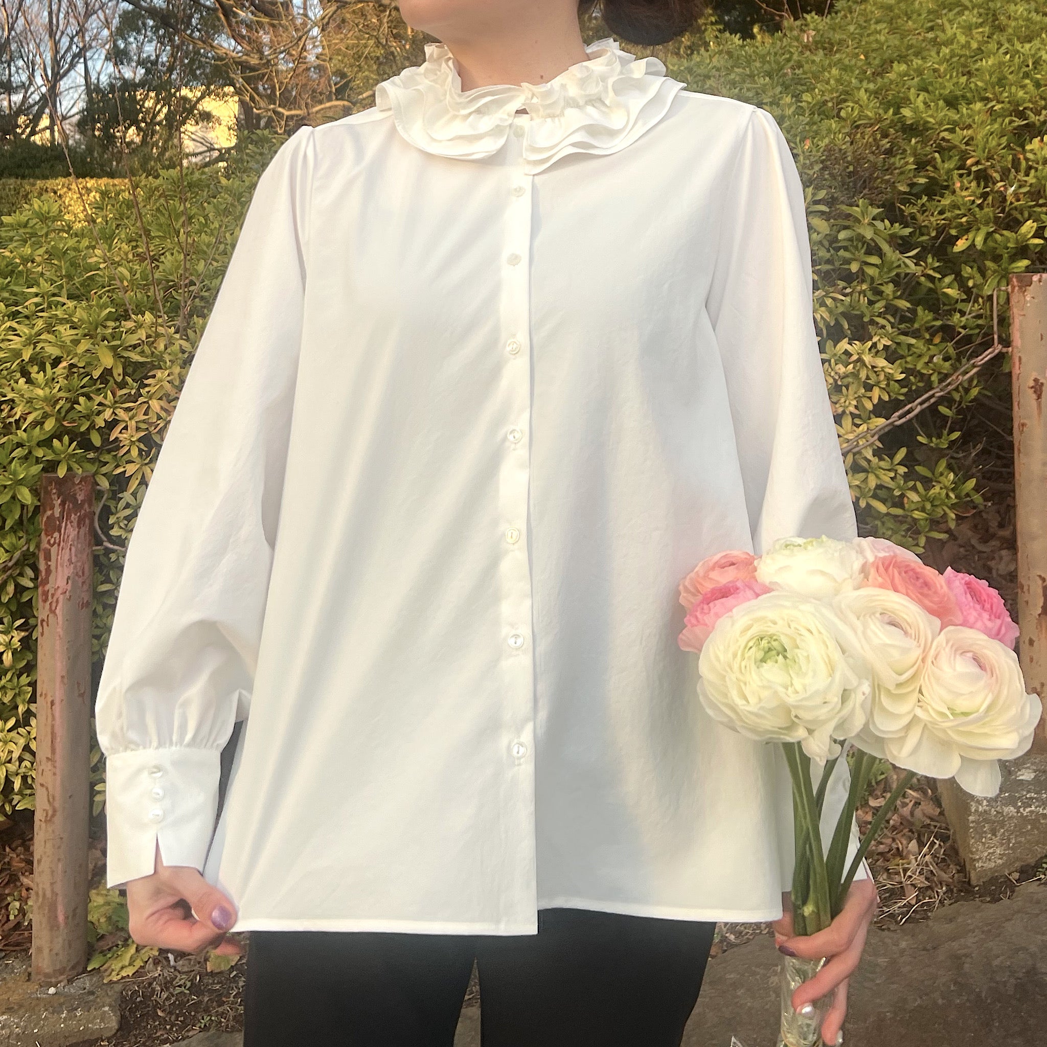 ラナンキュラスブラウス[S252BV105] – SONO LIMITED STORE