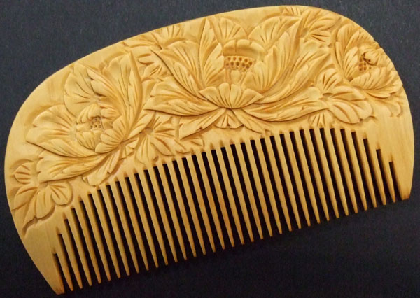 彫の花櫛 牡丹（つげ櫛）｜つげ櫛（柘植櫛・黄楊櫛 国産さつまつげ製