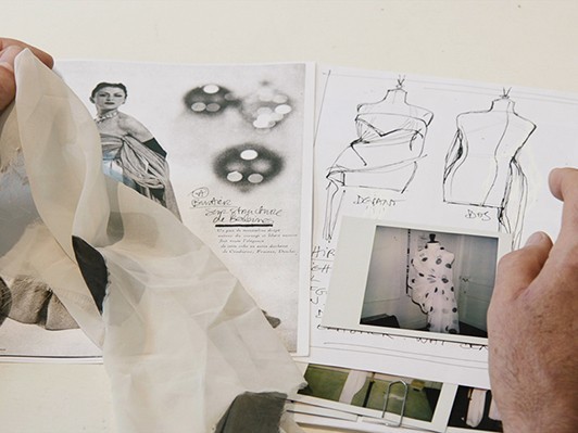 孤高のデザイナーが幼少期を語る『マルジェラが語る“マルタン