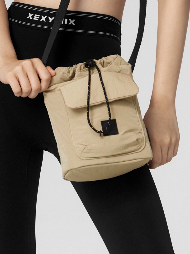 XAUBG14J3 軽量 バケットバッグ