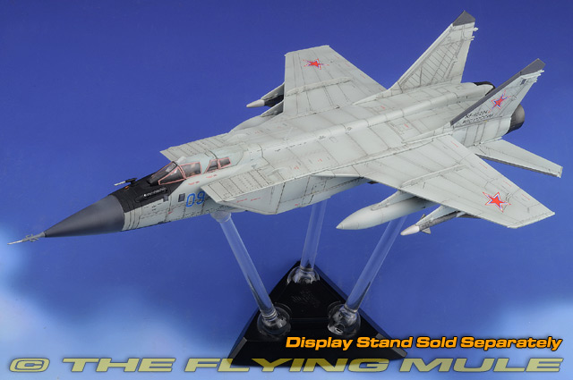 MiG-31DZ Foxhound-B 1:72 Diecast Model - Calibre Wings CL-CA723101
