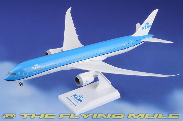 787-9 Dreamliner 1:200 Display Model - Skymarks SK-SKR945 - $50.95