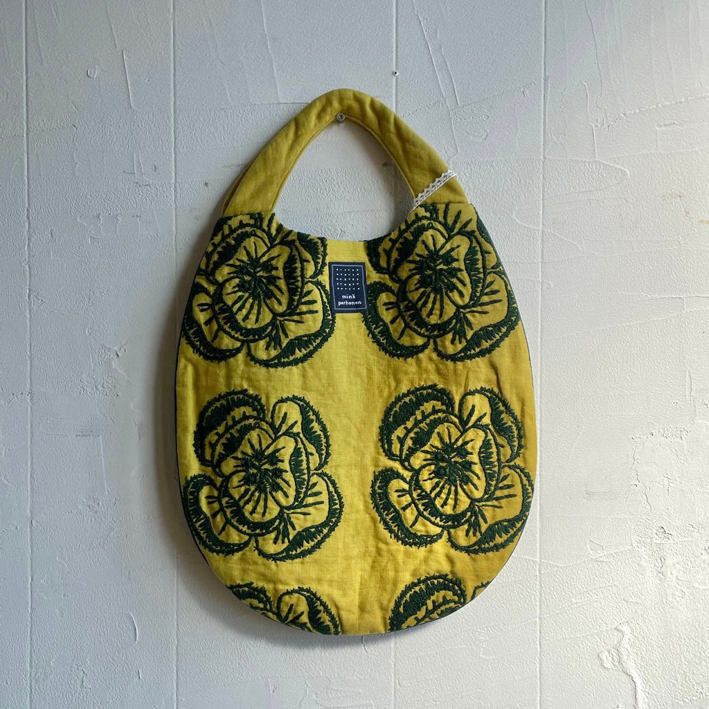 中古】ミナペルホネン / mina perhonen hope エッグバッグ 黄色 花柄