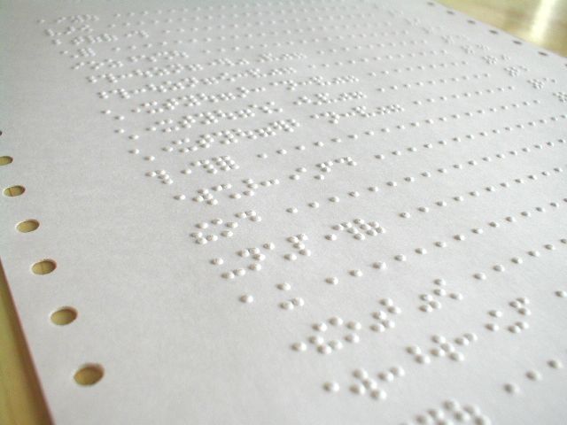 有限会社アシストシステムの点字プリンタ