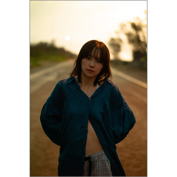 加藤小夏 写真集 二日月 | TOKYO NEWS マガジン＆ムック