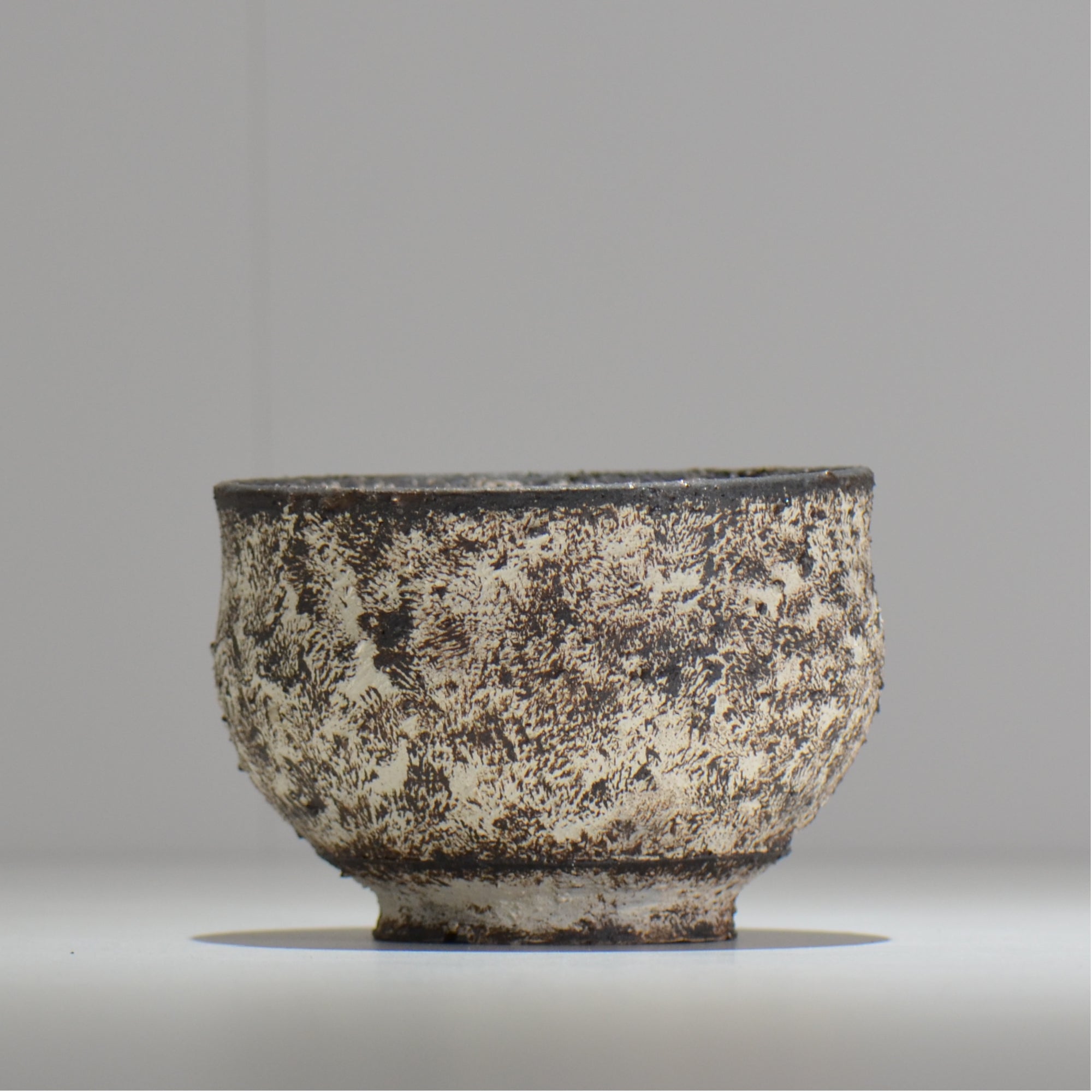 30,000円〜 – ハチラボ