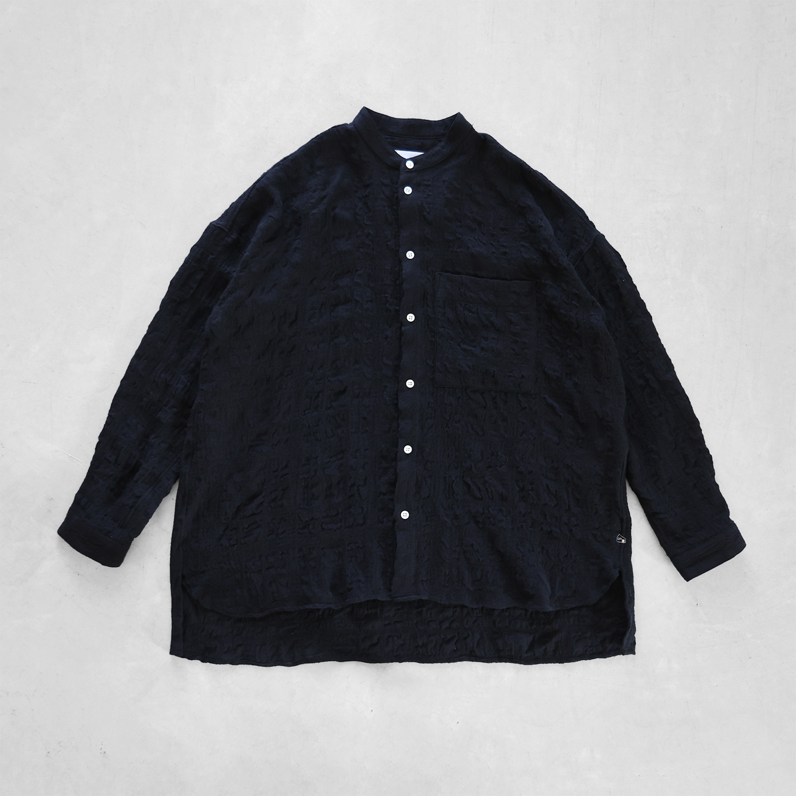 HUIS×尾州”縮絨綿ウールガーゼバンドカラーオーバーシャツ【ユニ