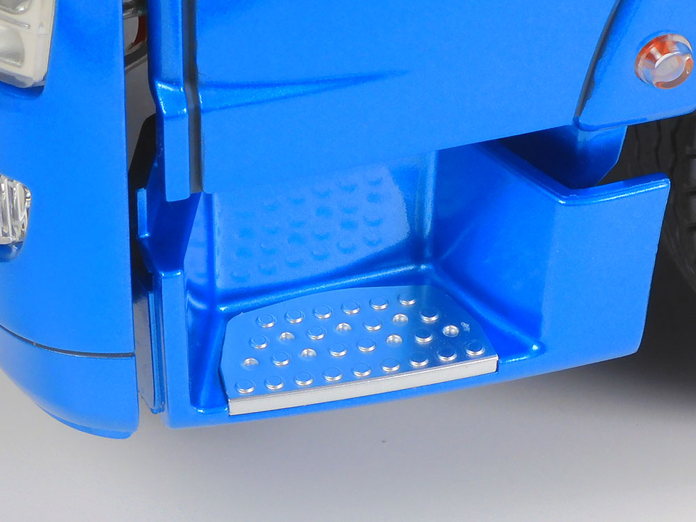 1/14RC MAN TGX 26.540 6x4 XLX (ライトメタブルー) フル