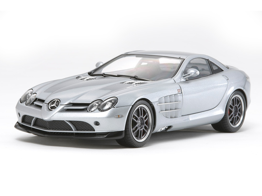 1/24 メルセデス・ベンツ SLRマクラーレン 722エディション: スケール