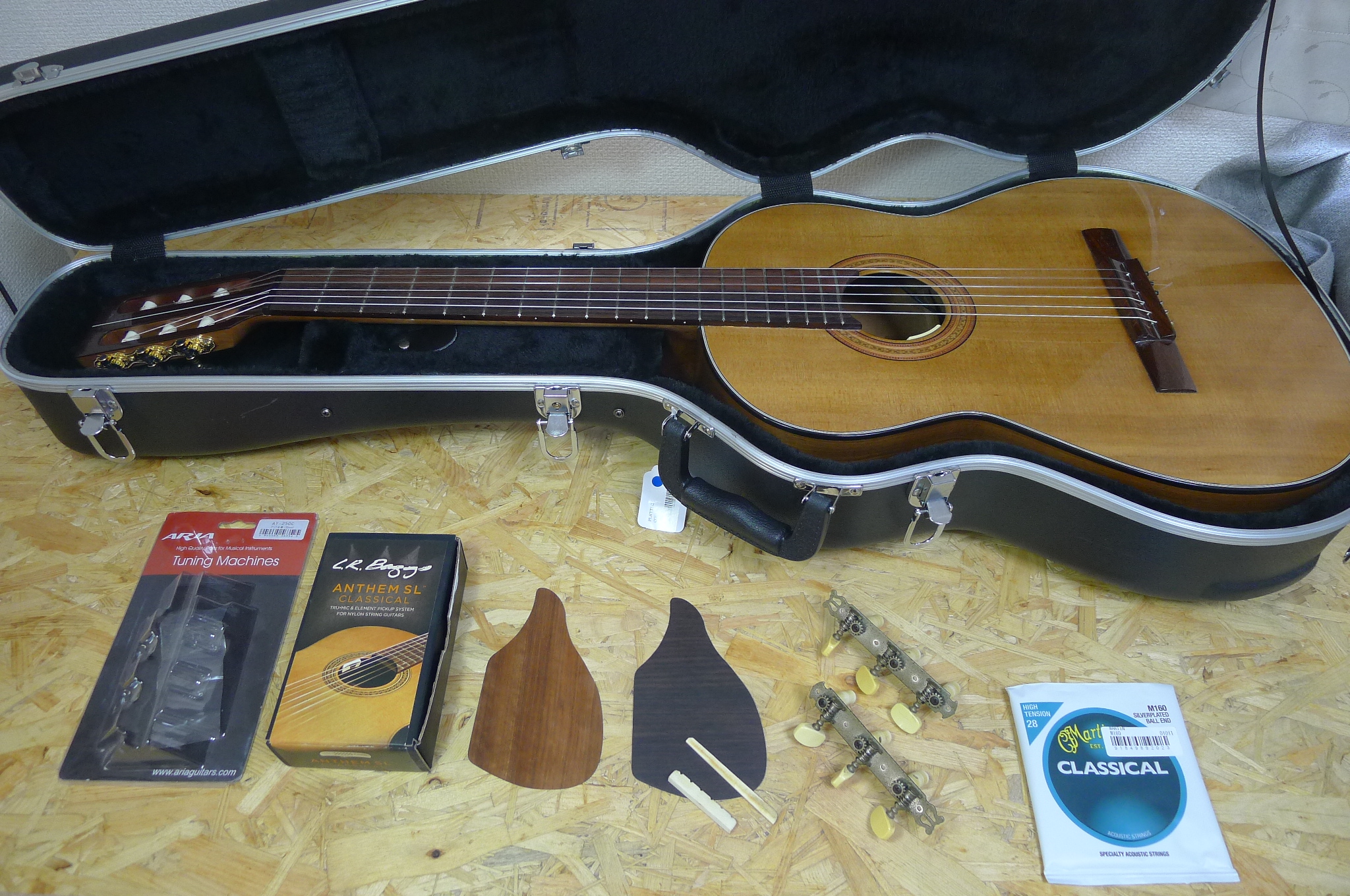 完成！】矢入貞雄 作 No.500 1968年製 クラシックギター – むさし野