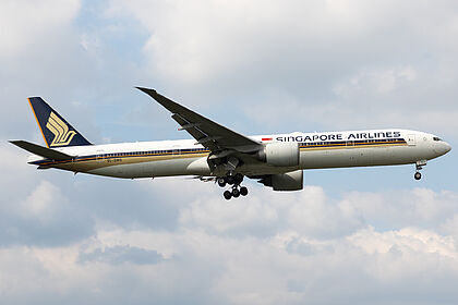 9V-SWS Singapore Airlines Boeing 777-300ER | Planespotters.net