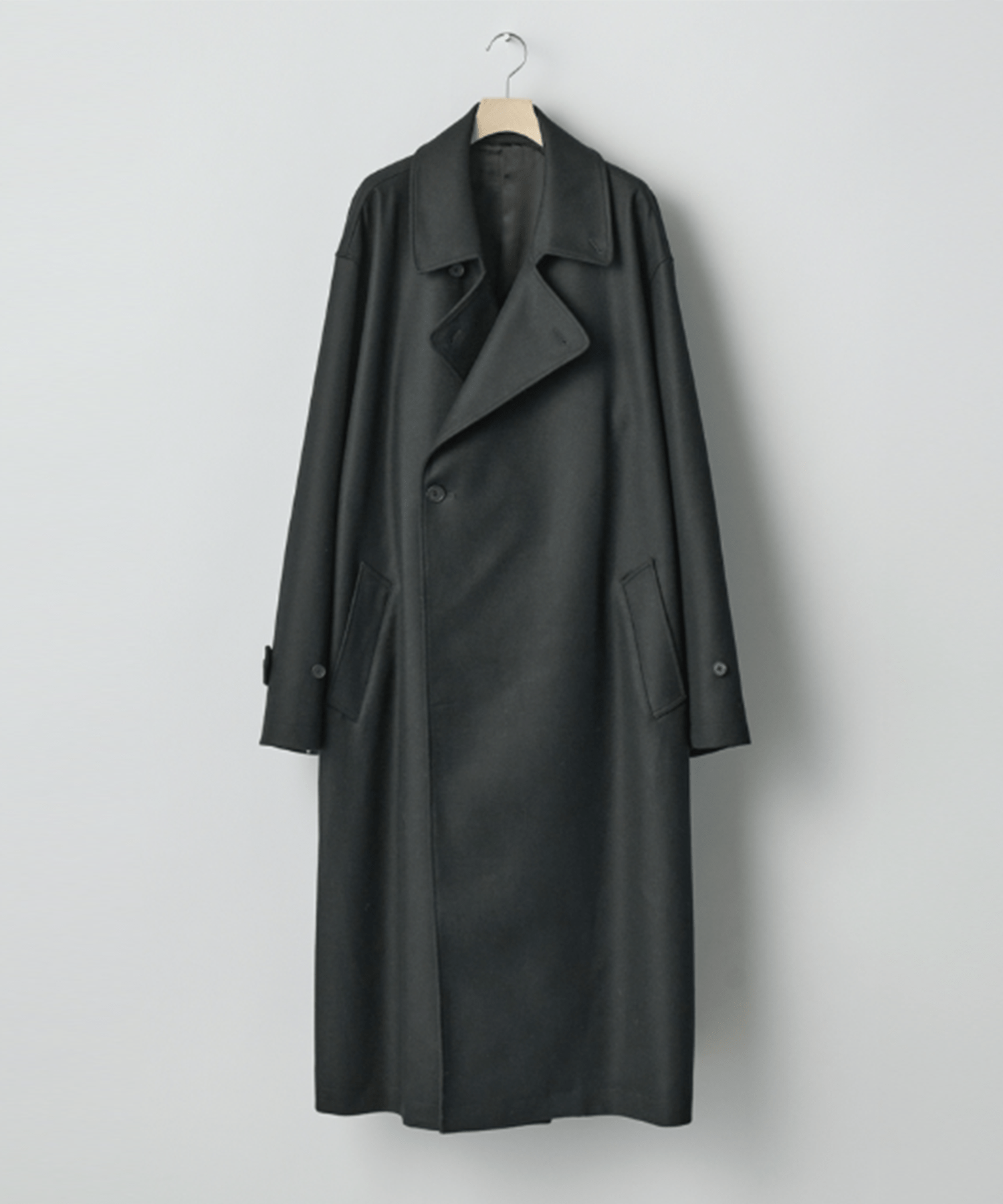 OVERSIZED DOUBLE BREASTED COAT | SSSTEIN
