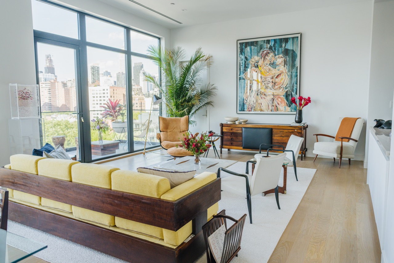 Brazilian Mid-Century Modern Design With Found Collectibles - The