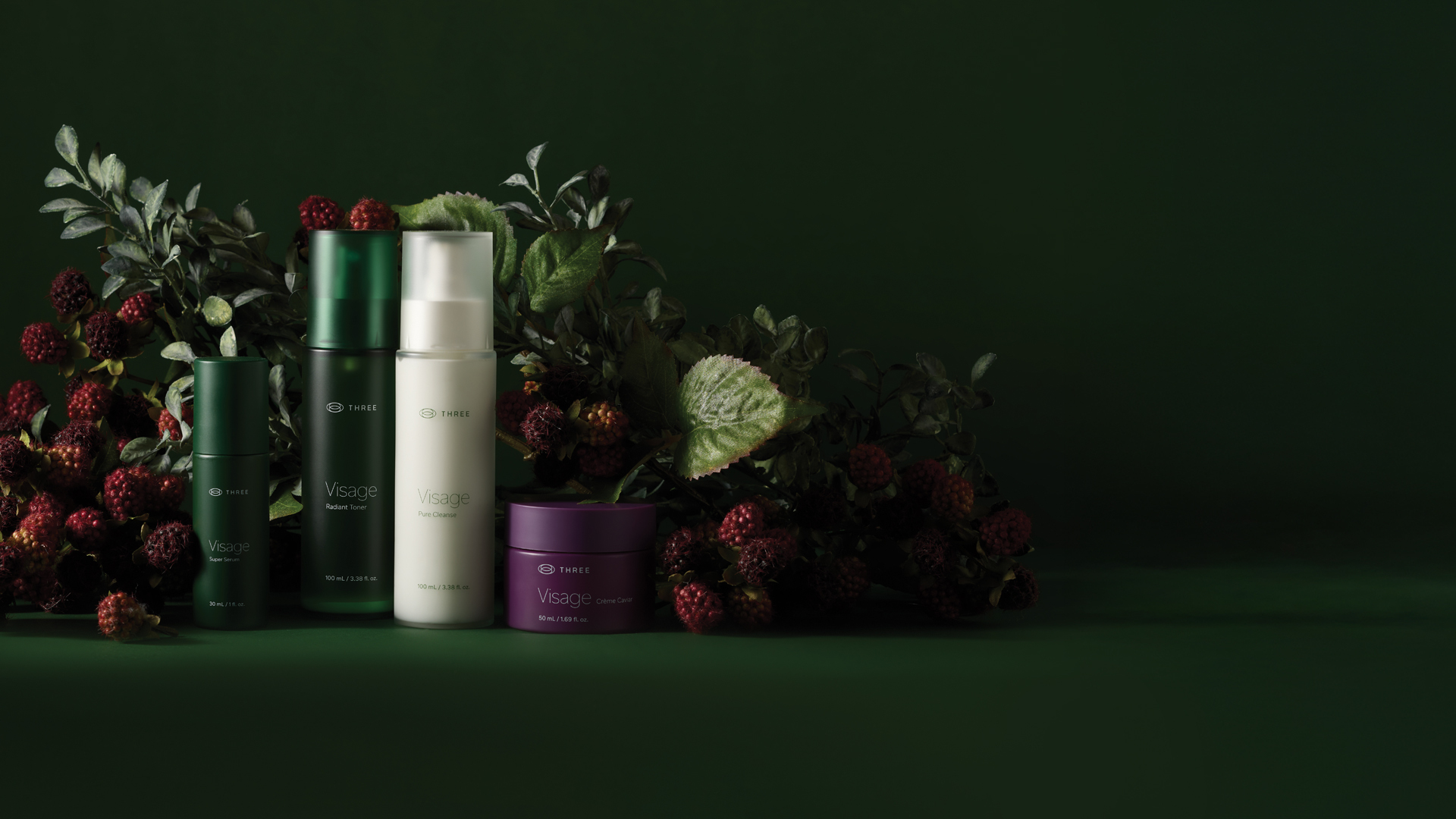 Three™ストア - III International