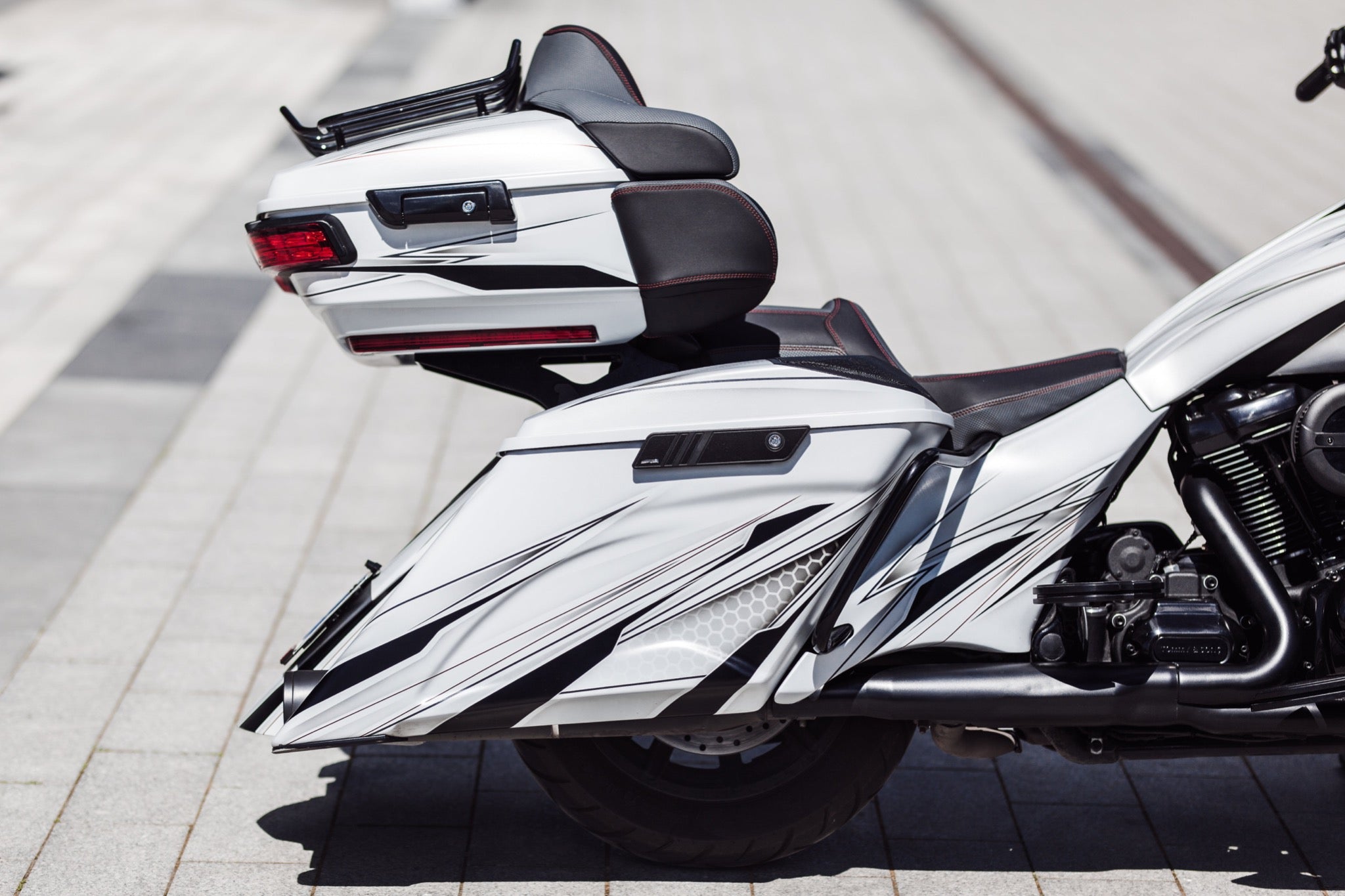 Magnus Stretched Saddlebags for Harley Davidson Touring 2014 up