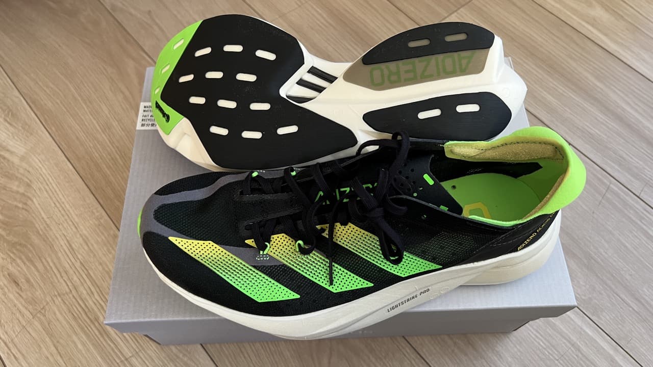 レビュー】アディゼロ アディオス プロ 3：Adidas最高峰シューズ｜とも