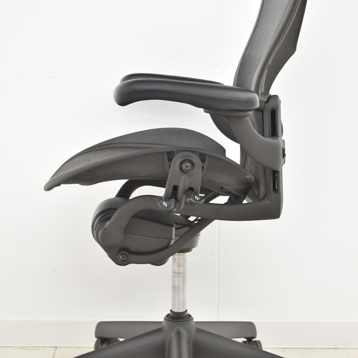 中古】ハーマンミラー アーロンチェア Bサイズ フル装備 ランバー