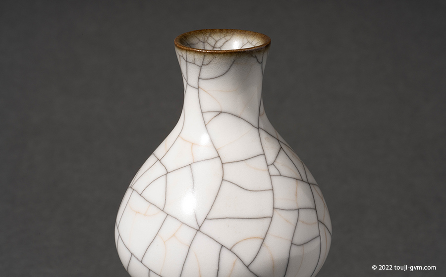 哥窯（かよう）とは｜南宋時代の伝説的な窯の特徴や歴史