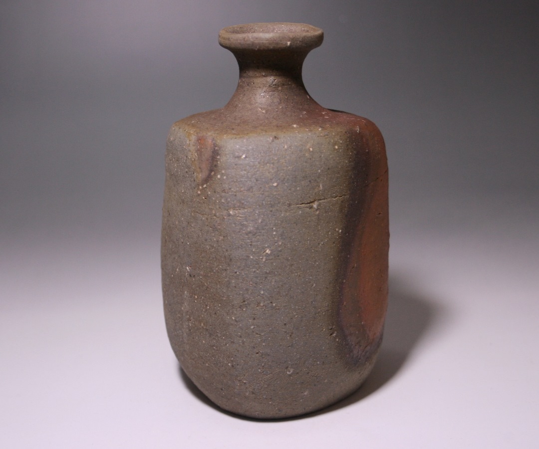 金重道明 作 「伊部徳利」 ～備前焼専門卸小売店 川口陶楽苑～