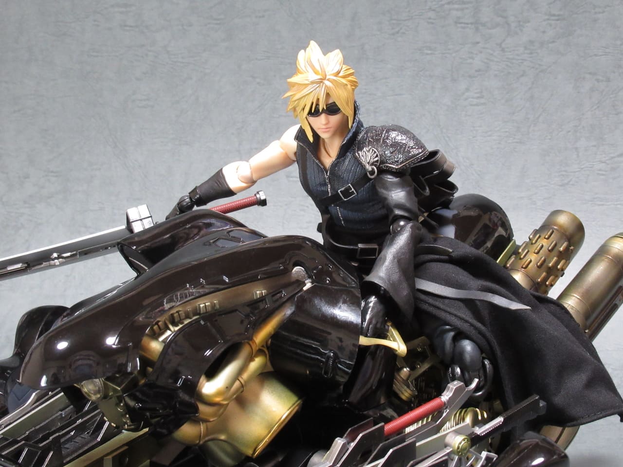 FFVIIAC クラウド&フェンリル CLOUD&FENRIR 限定モデル Amazon.co.jp