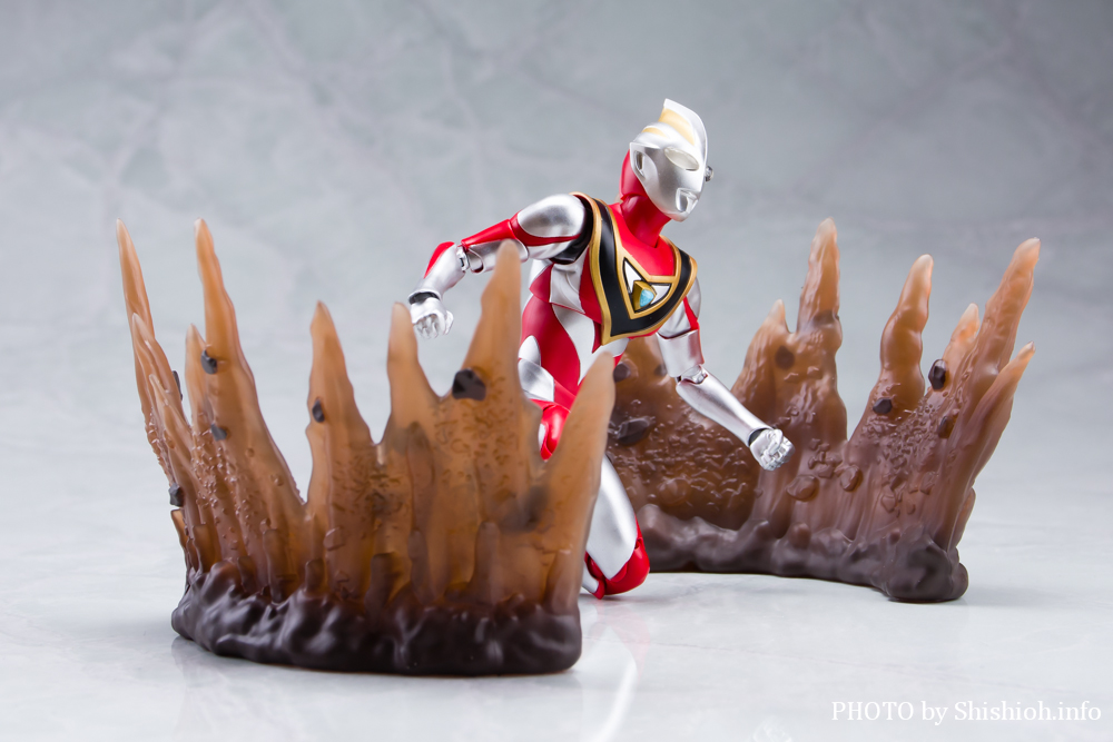 徹底レビュー】S.H.Figuarts（真骨彫製法） ウルトラマンガイア（V2