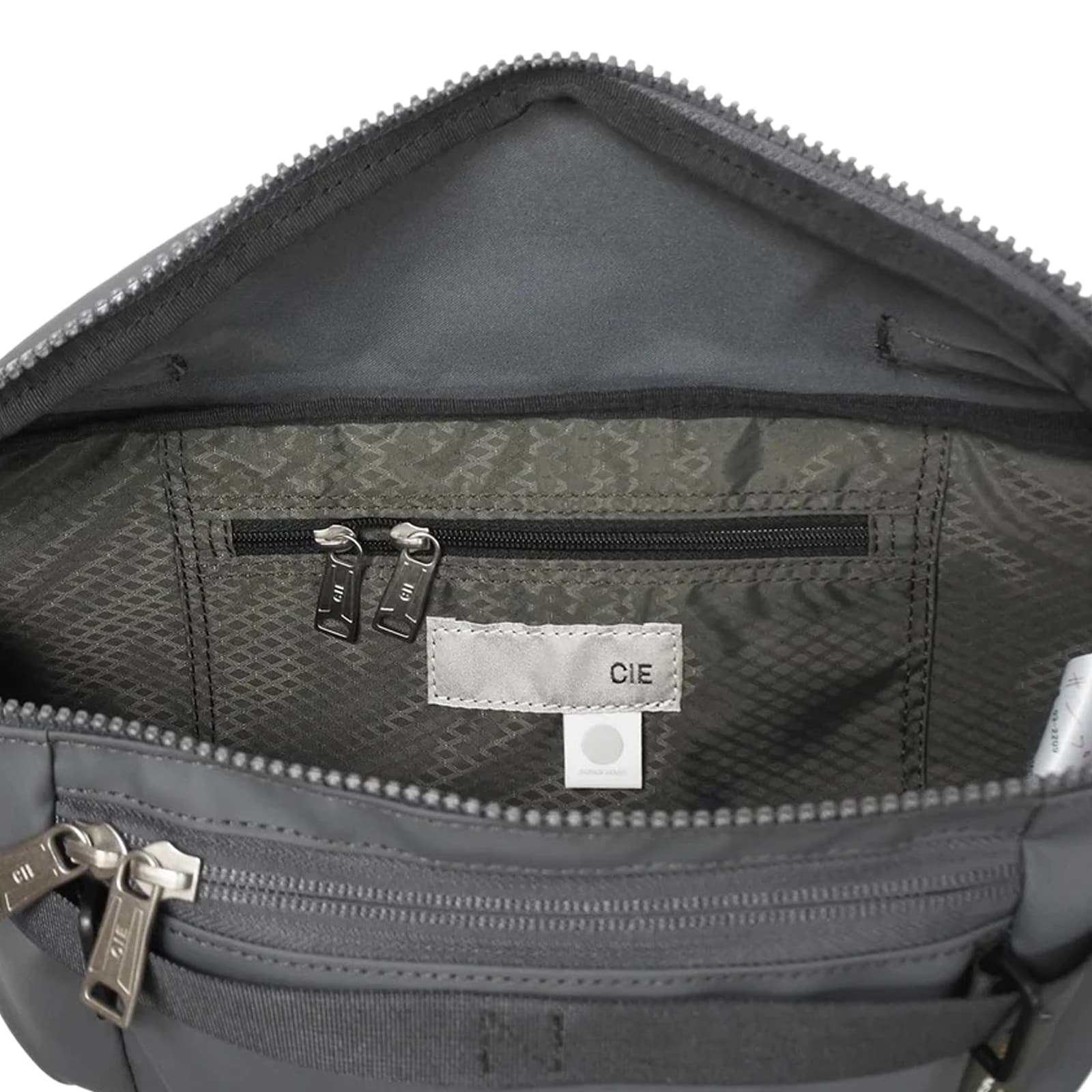 楽天市場】正規品 CIE シー バッグ ウエストポーチ ボディバッグ WAIST