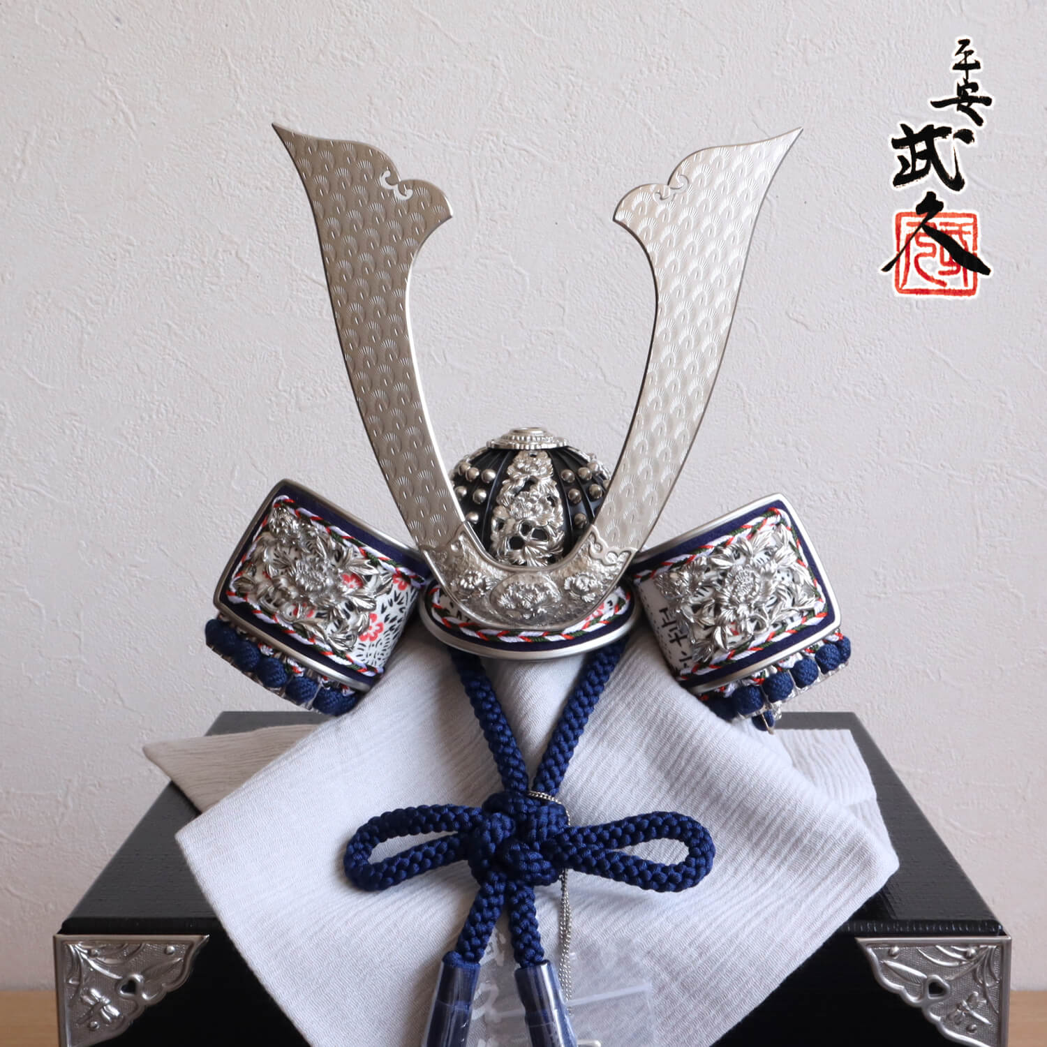 楽天市場】五月人形 コンパクト おしゃれ インテリア 兜飾り 5月人形