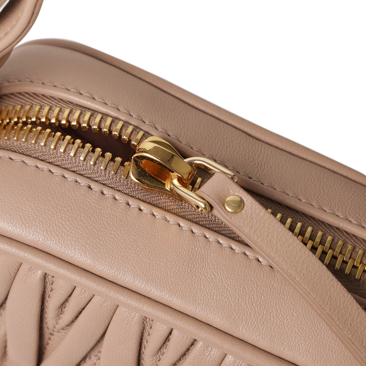 楽天市場】ミュウミュウ miu miu ショルダーバッグ ベージュ