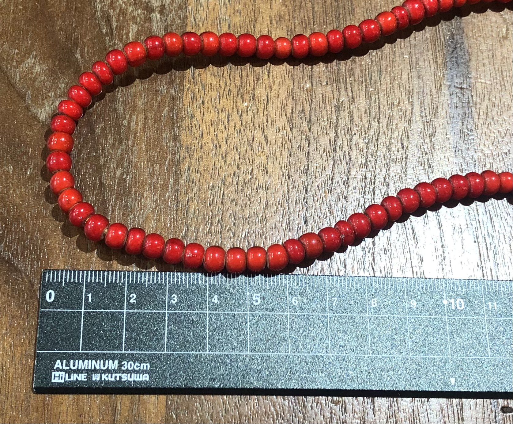 楽天市場】[新品] ホワイトハーツ赤ビーズ一連 小粒 ※ヴェネチア産です