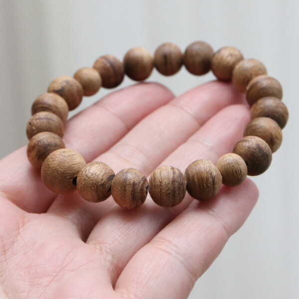 楽天市場】沈香 数珠ブレスレット 尺七玉（約10×11ミリ） 桐箱入り