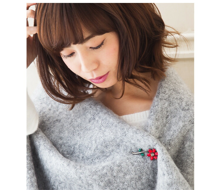 楽天市場】【クーポンで全品半額】ブローチ スワロフスキーブローチ