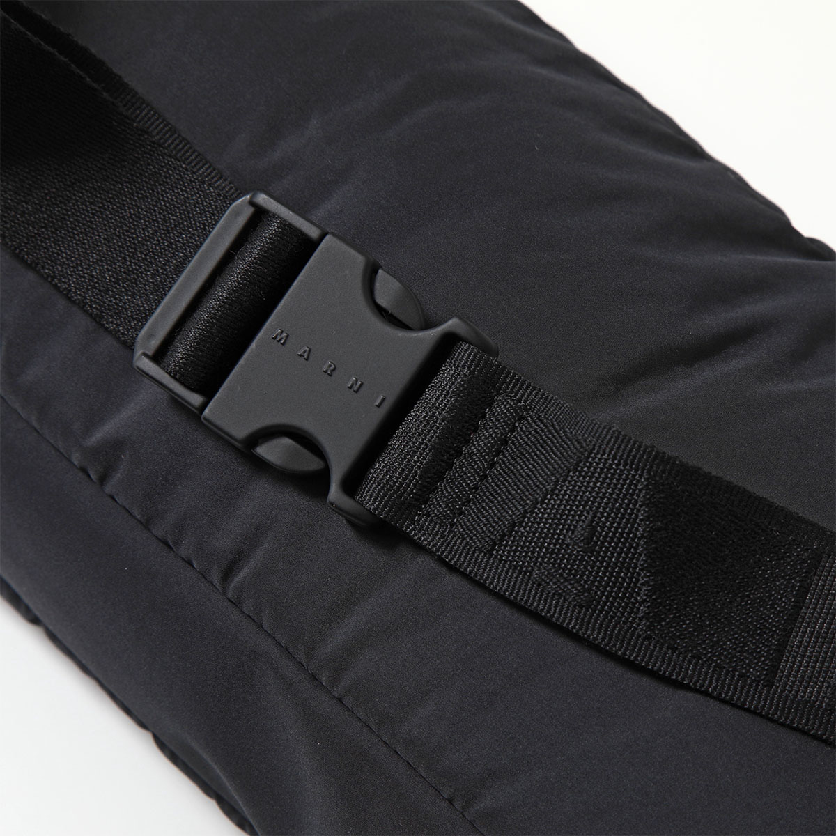 楽天市場】MARNI マルニ ボディバッグ PUFF BUM BAG LARGE パフ バム