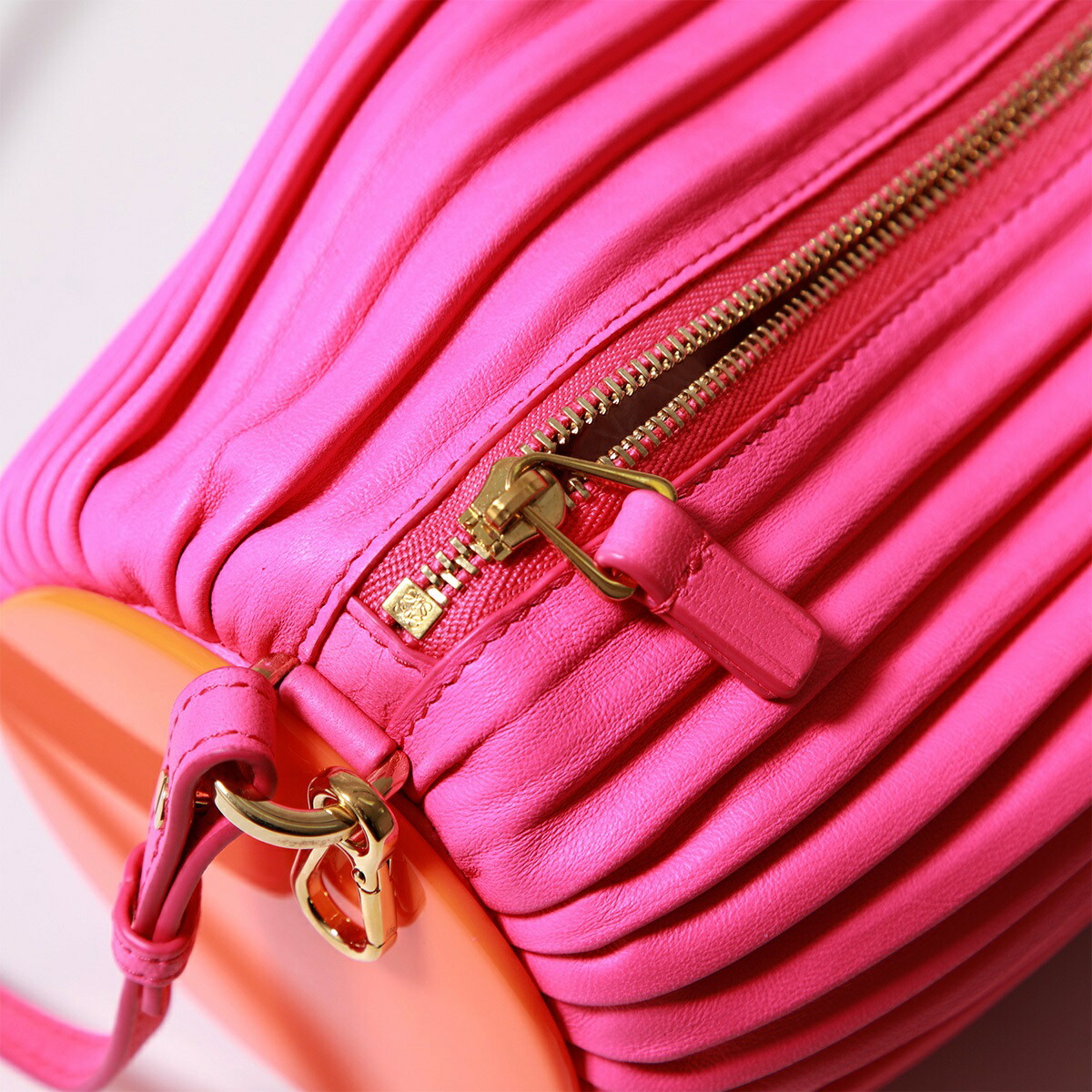 楽天市場】LOEWE ロエベ ハンドバッグ BRACELET POUCH ブレスレット