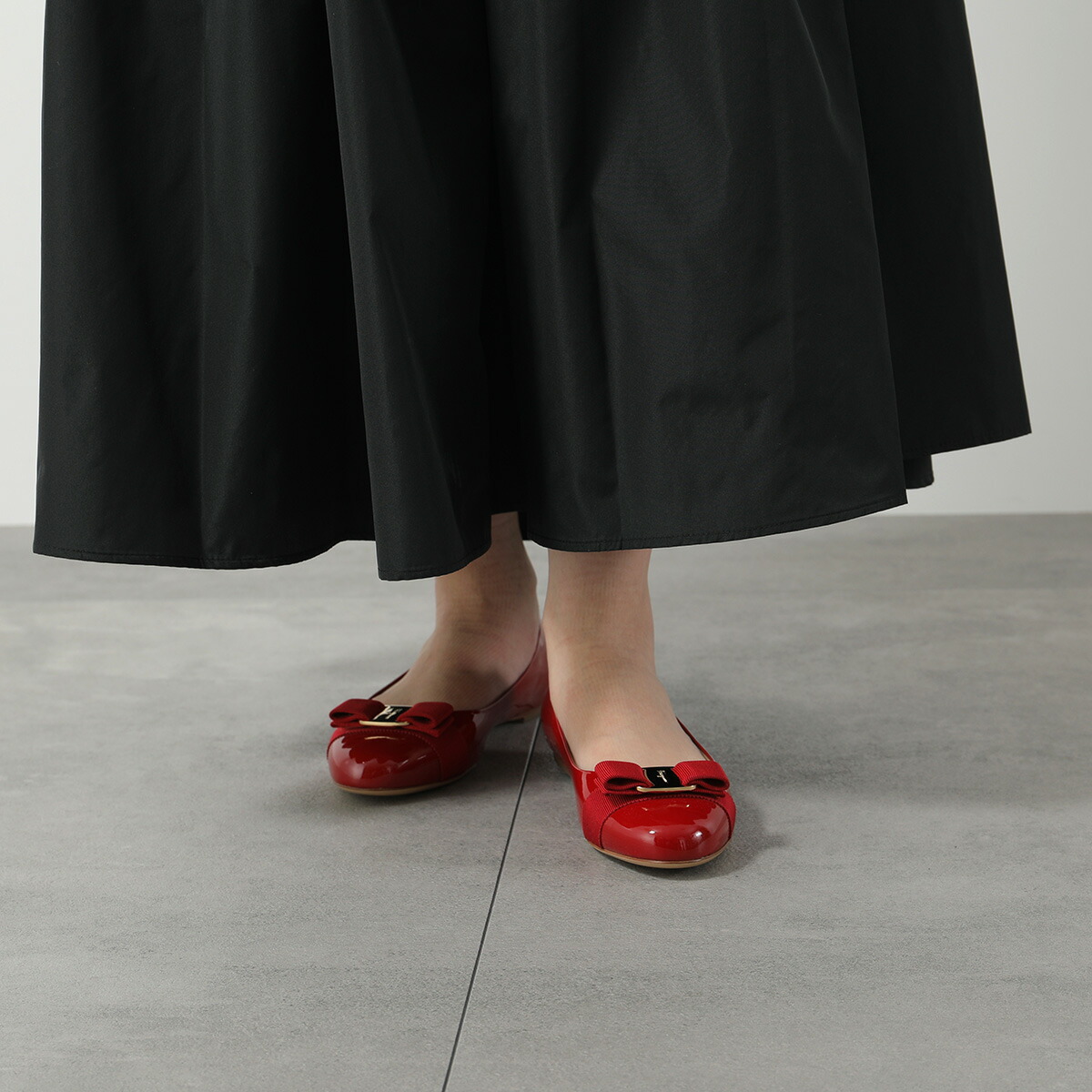 楽天市場】FERRAGAMO フェラガモ パンプス VARINA ヴァリナ 592125