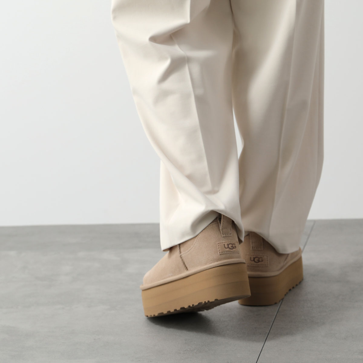 楽天市場】【最大2万円OFFクーポン対象・3/1限定】UGG アグ ムートン