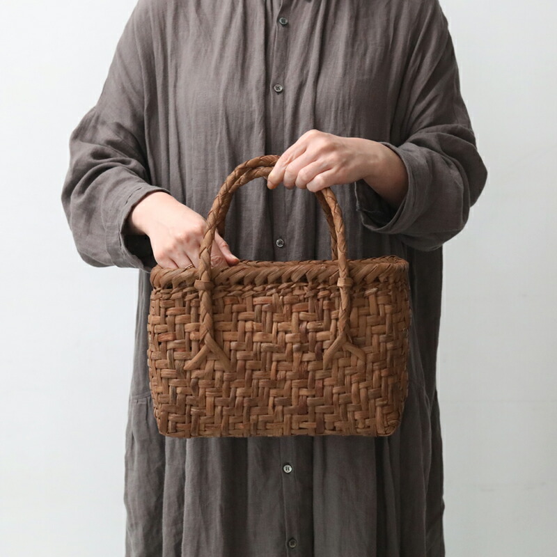 楽天市場】山葡萄かごバッグ 細網代（中） YB-129 長野県の里山で採れ