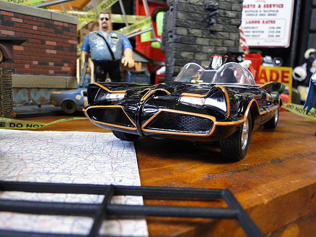 楽天市場】クラシックTVシリーズ バットモービル ダイキャストミニカー