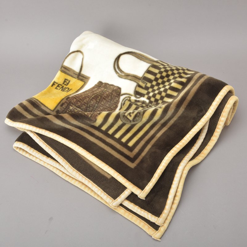 訳あり】FENDI ズッカ柄 ブランケット140×210 訳ありFENDI ズッカ柄