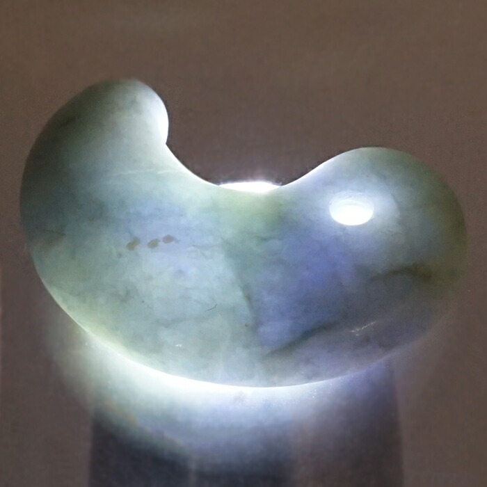 楽天市場】糸魚川翡翠 ラベンダー 勾玉 14.8g 新潟県小滝入りコン沢産