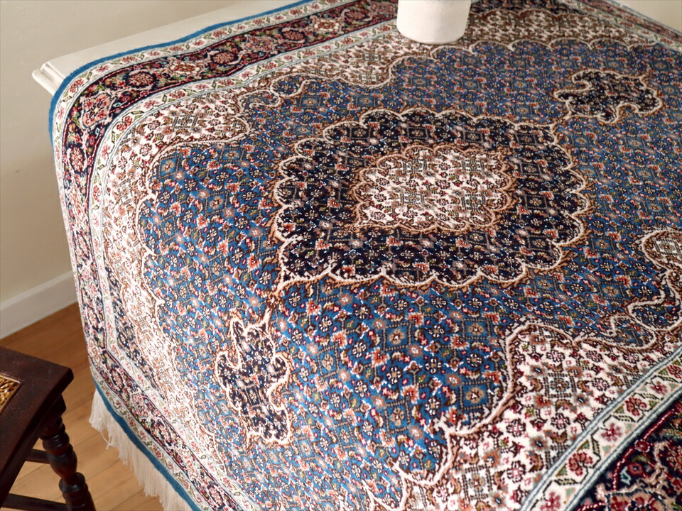 ペルシャ絨毯 タブリーズ ウールとシルク ラグ マヒ柄 ペルシャ絨毯